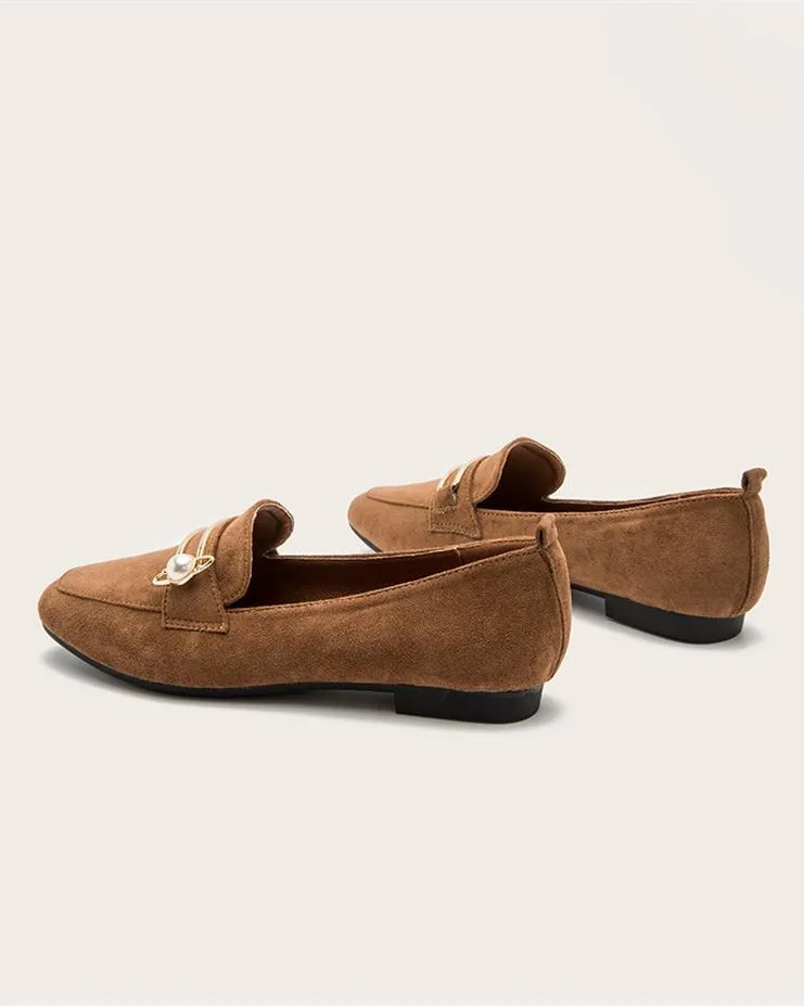 Flat Loafers With Metal Decor - Brown