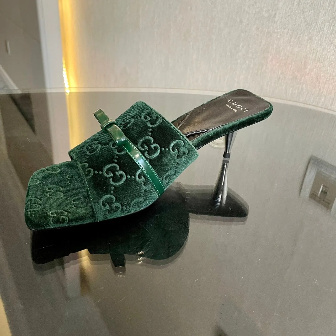 GG VELVET HIGH HEEL SANDALS WITH BEAUTIFUL LOGO DETAILS GREEN FOREST