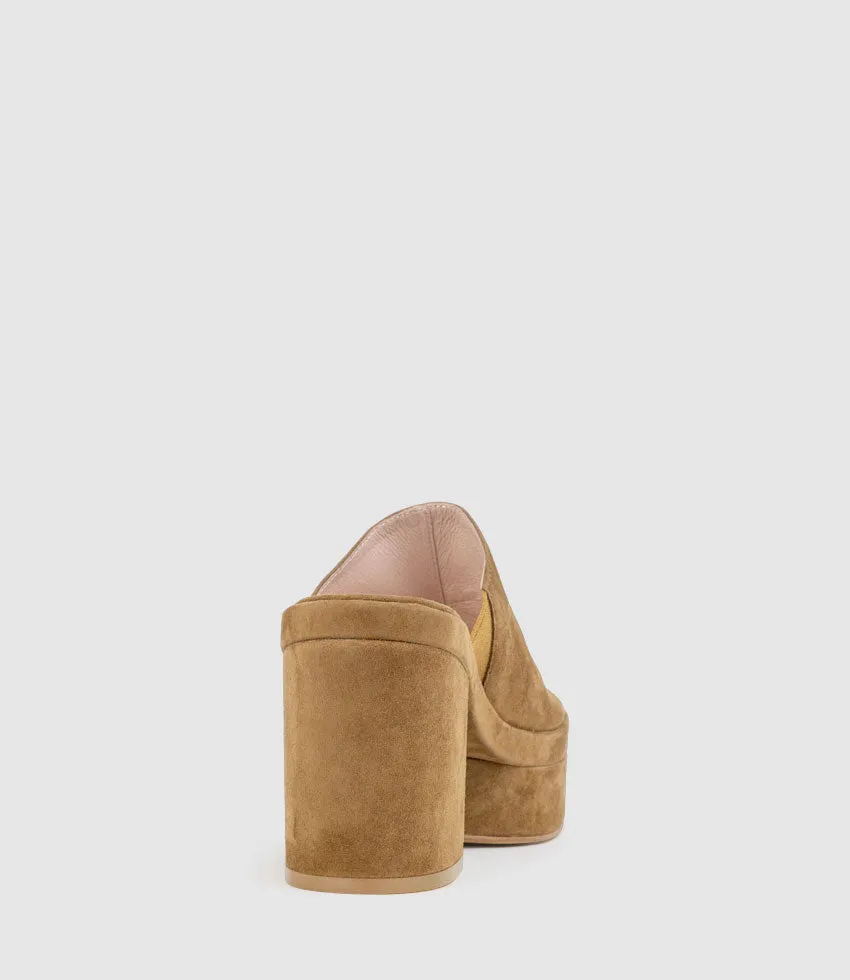 RASCAL90 Exaggerated Platform Slide in Tawny Suede