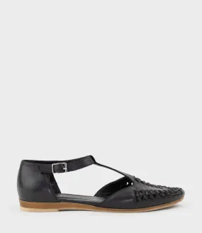 SWAIN Closed Toe Sandal in Black