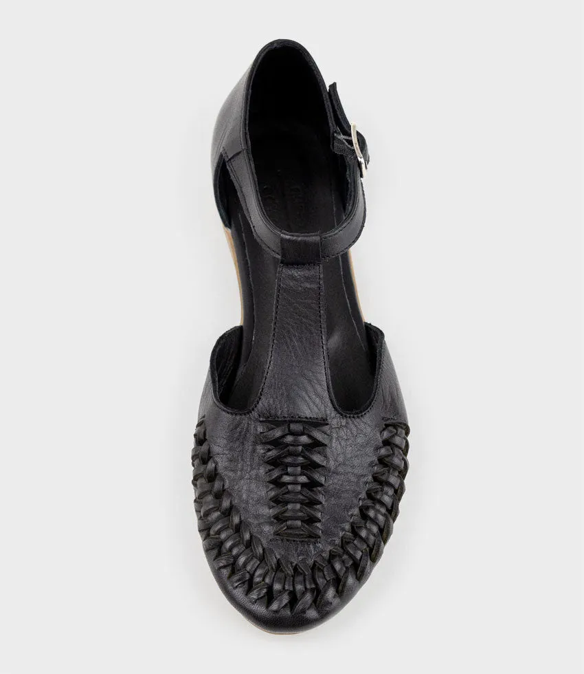 SWAIN Closed Toe Sandal in Black