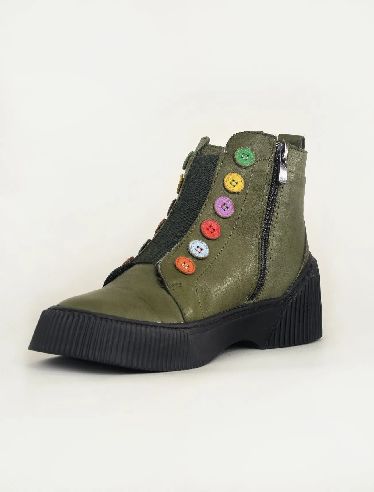 Tina Boot, Olive